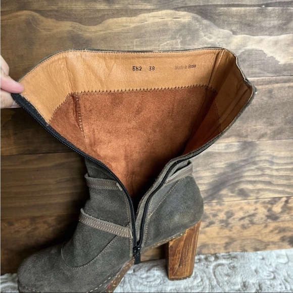 The Art Company Mid Ankle Boots Sz 38 US 7-7.5 Leather Suede Wooden Heel Buckle - Picture 9 of 13